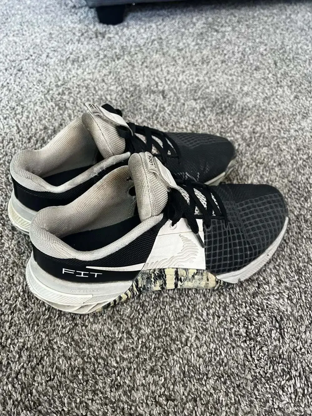 Nike Metcon 8 'Black Dark Smoke Grey'